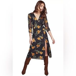 NEW ASTR The Label Joni MIDI Black Sheer Orange Blossom Floral Dress-Size XS
